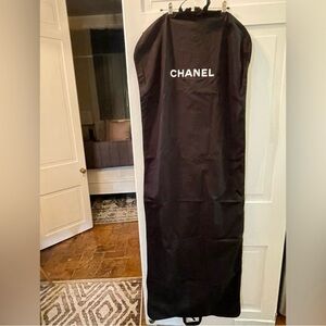 CHANEL Elegant Black Garment Cover